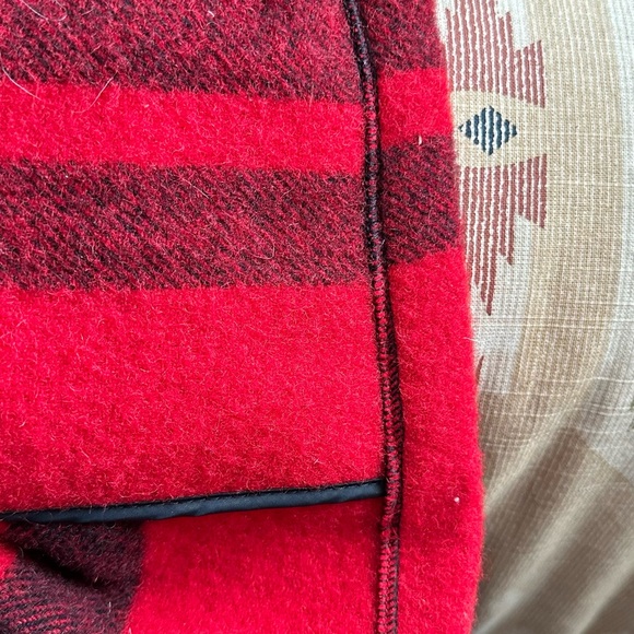 Vintage LL BEAN Women’s Red Black Plaid Wool Coat size Petite XL - Picture 2 of 7